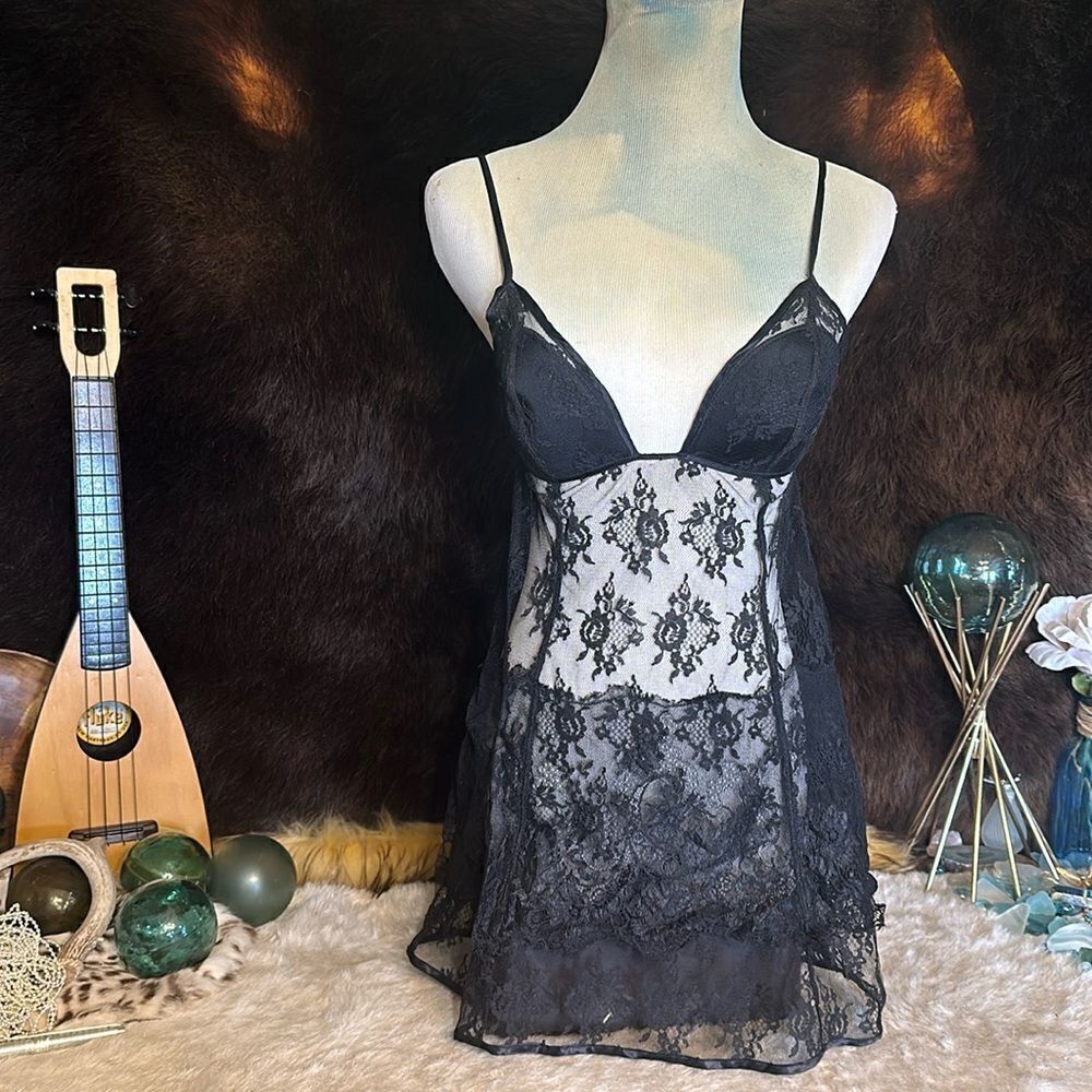 Victoria’s Secret chemise M (700)